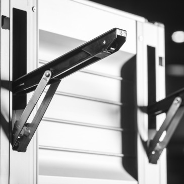 Kinnegrip T50 Dropside locks_2.jpg